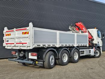 CF 530 8x4-4 / FASSI 27.5 t/m CRANE + TIPPER